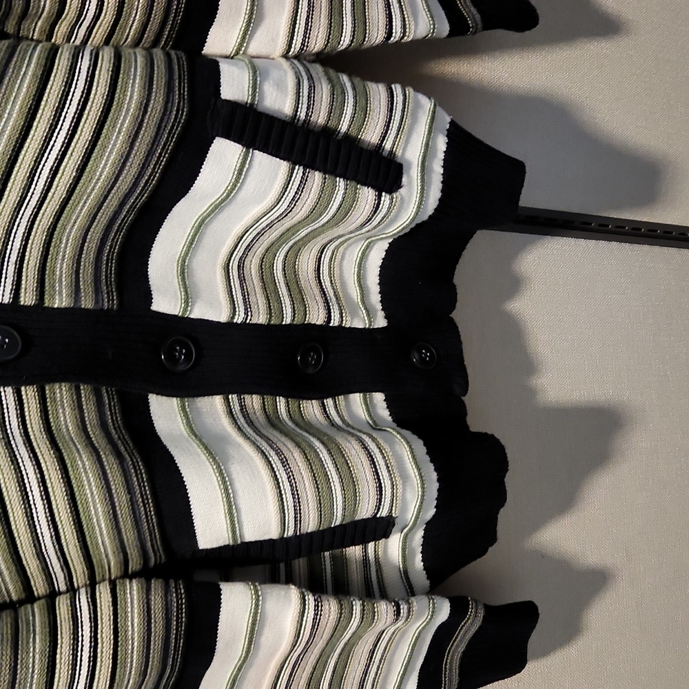 Staple  Button Down Sweater Size Medium - Picture 4 of 16
